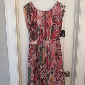 Ellen Tracy pleated front Chiffon Dress- NWT.
